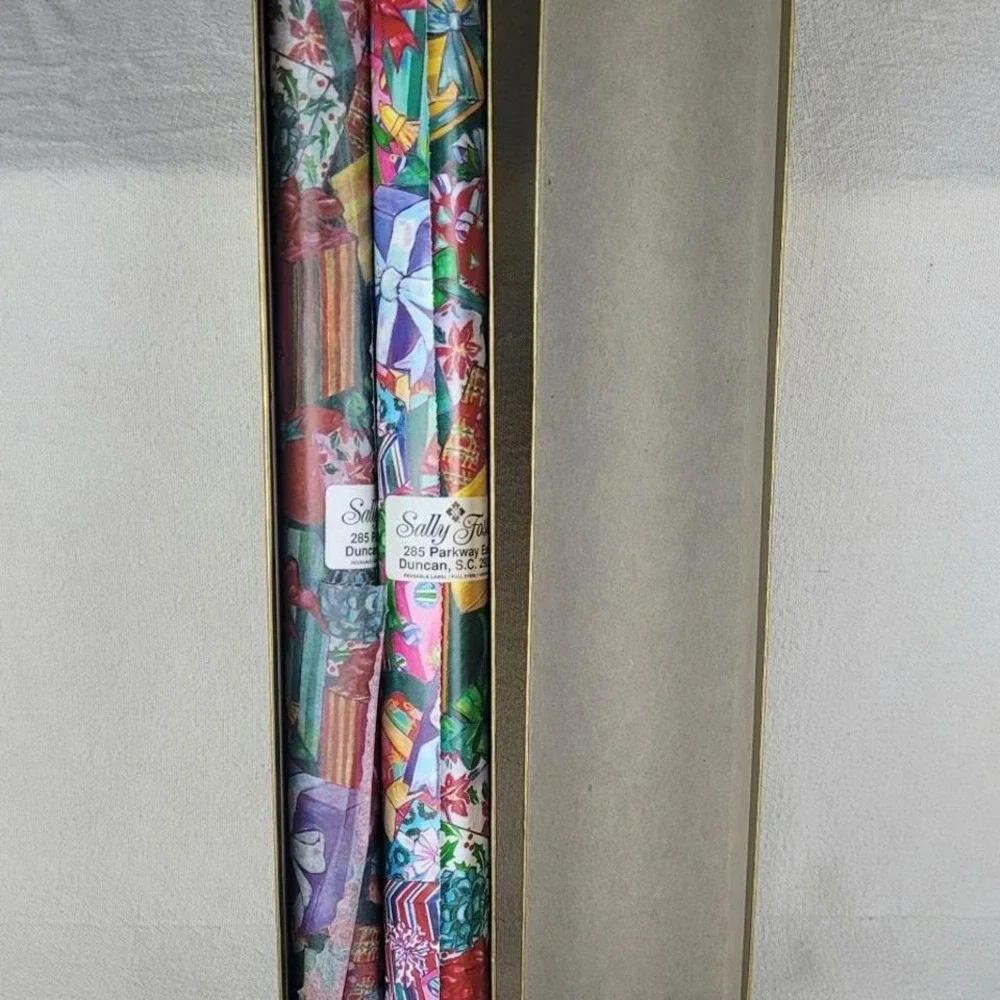 Vintage Sally Foster Christmas Wrapping Paper and Tissue Paper Box Set‎ - New
